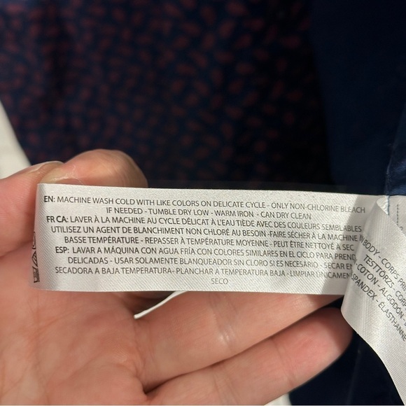 Men's Ariat button down shirt, Med. Cotton/spandex, paisley. Office, date night - Picture 8 of 10